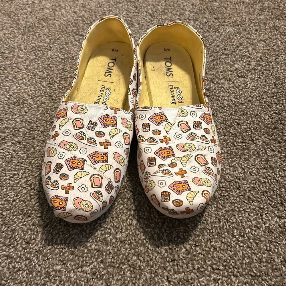 Toms